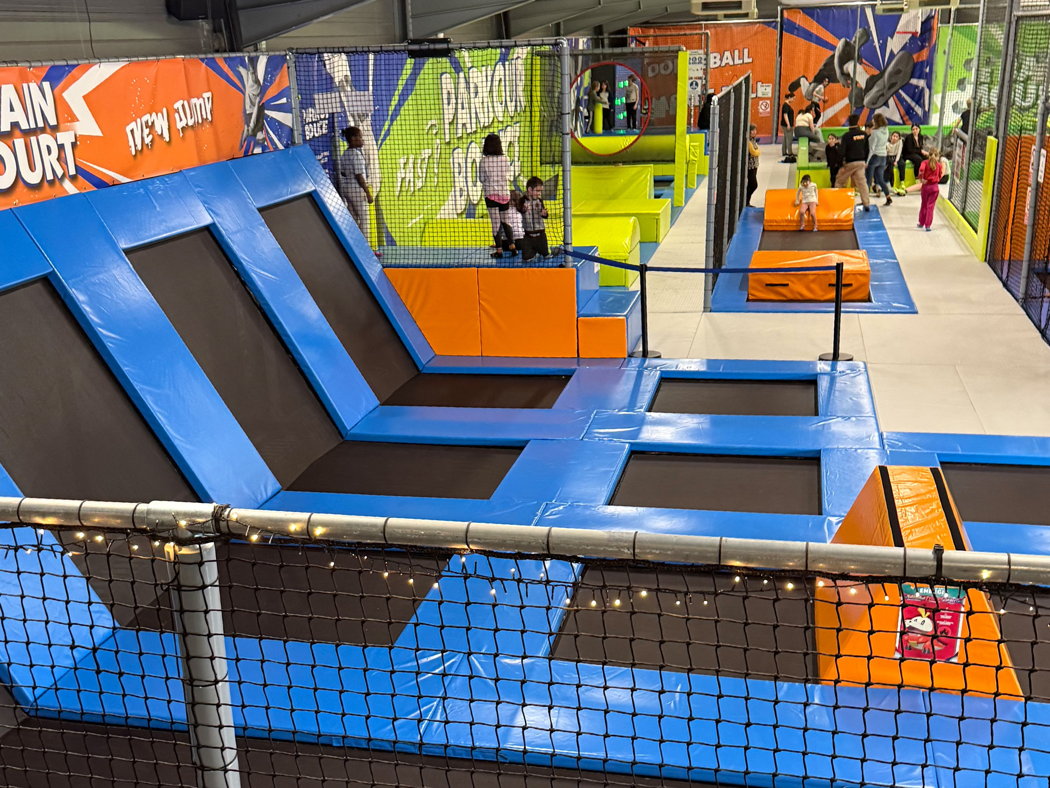 newjumptrampolineparkmontelimar-banniere